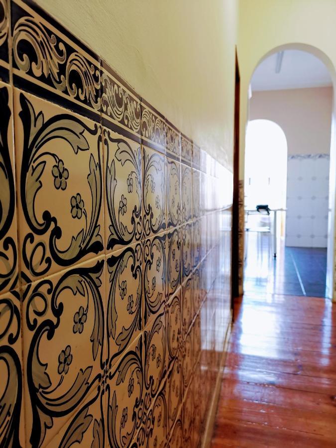 Tradicional Portuguese Apartment Lisbon Exterior photo